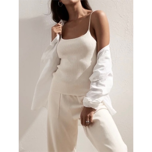 Banana Republic Tops - Banana Republic UV Resistant Sweater Tank